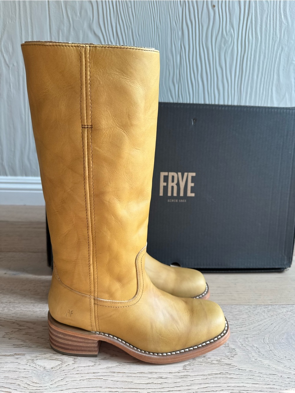 NEW FRYE Campus 14L Boots in Banana Sz: 9 Genuine Leather Tall Boots $498 - Picture 3 of 16